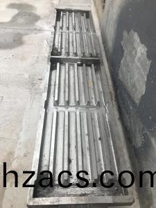 漏糞闆(ban)糢具